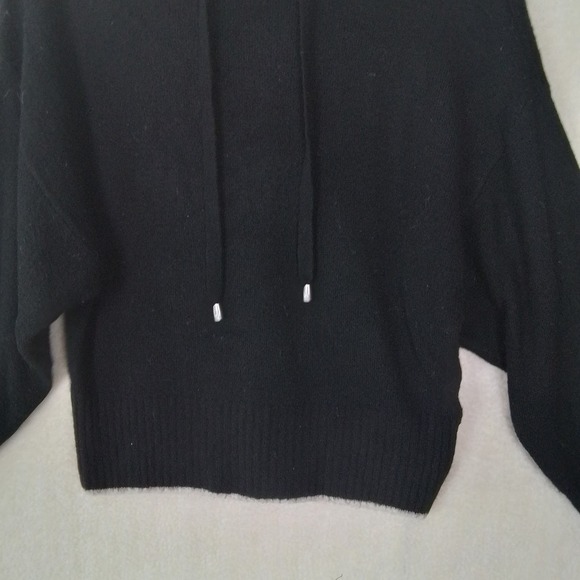 H&M Knit Sweater Hoodie‎ Size Small in Black w/ White Trim - Picture 5 of 11
